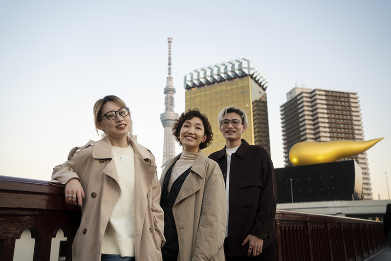 best friends hanging out together town